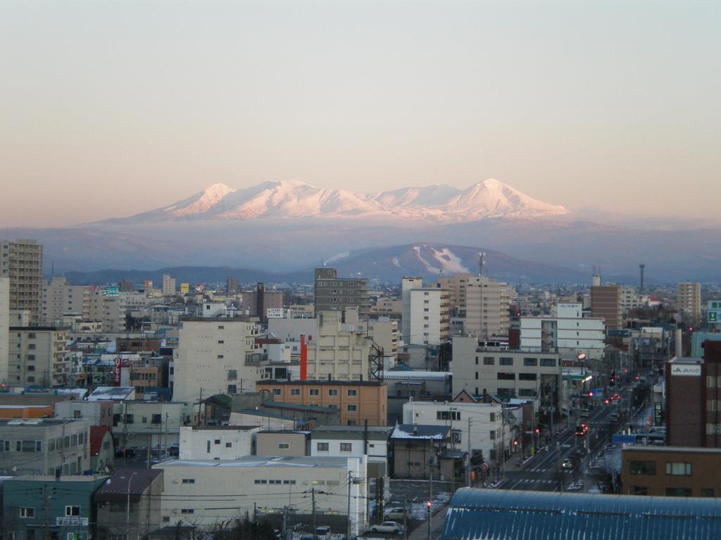 Toyoko Hokkaido Eki Higashi Guchi 3*