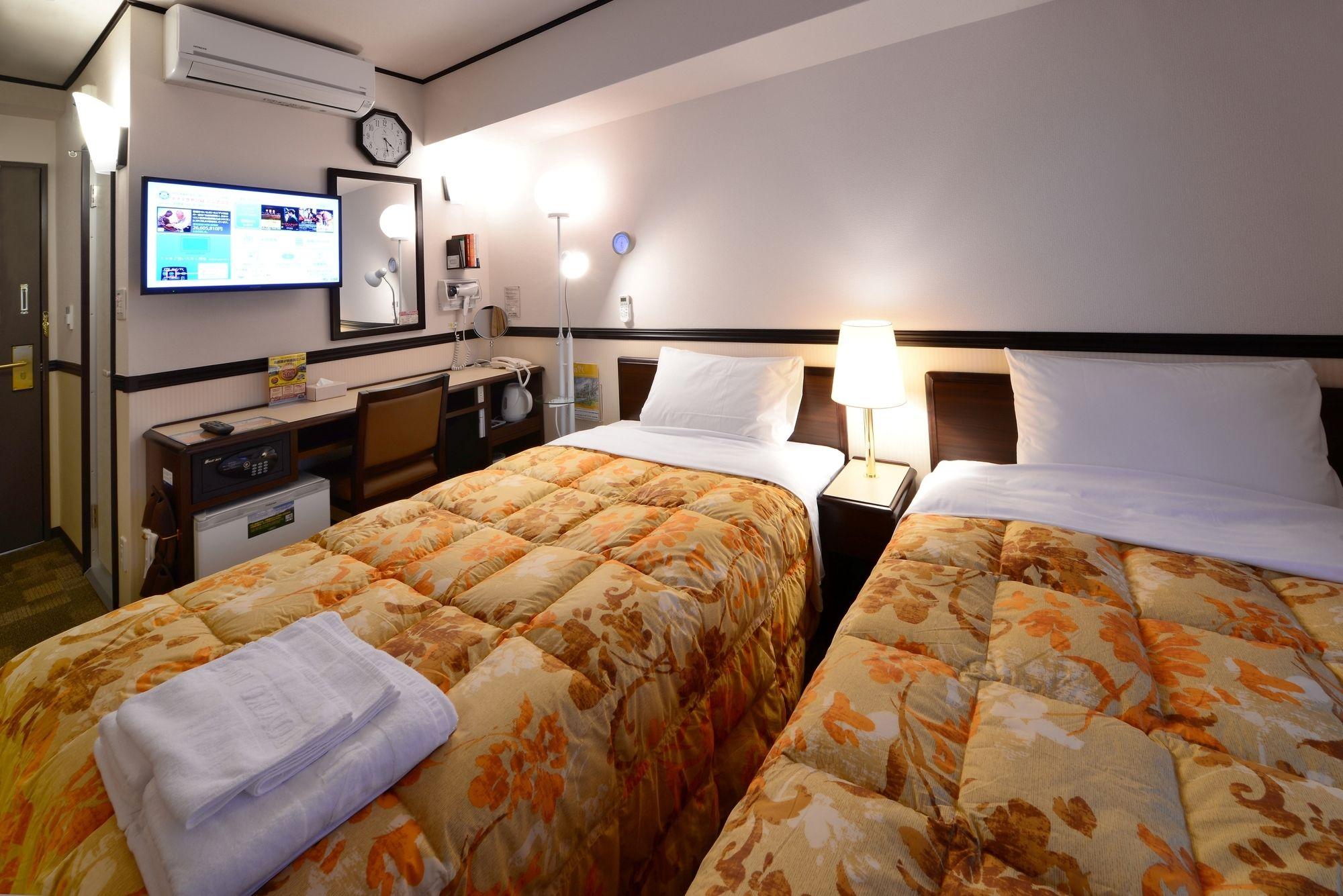 Hotel Toyoko Hokkaido Eki Higashi Guchi 3*